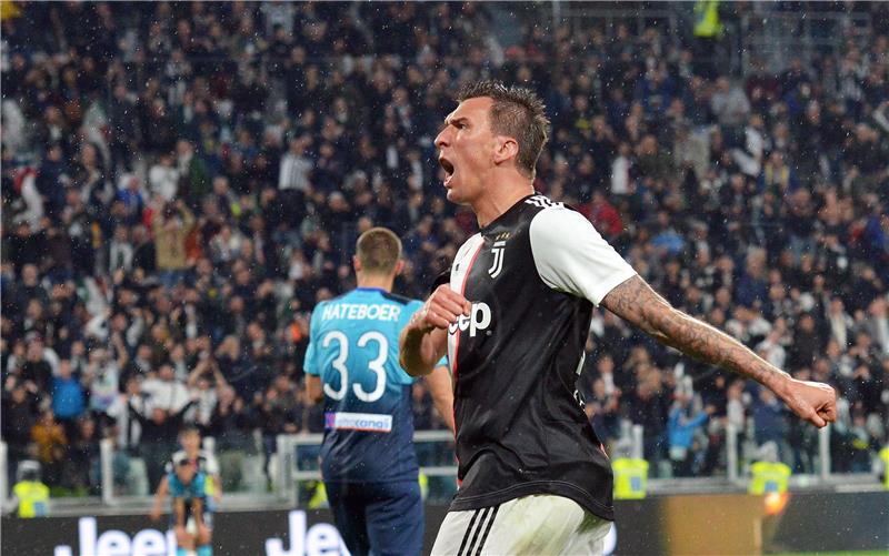 Mandžukić spasio Juve, Napoli 'razbio' Inter