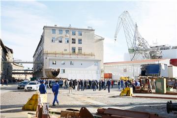 Chinese delegation visits 3. Maj dock