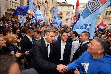  Predizborni skup Hrvatske demokratske zajednice u Splitu