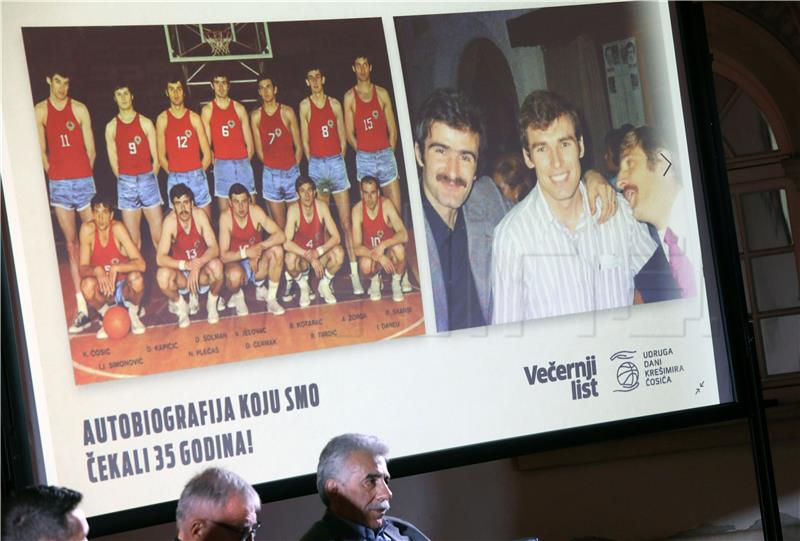 Promocija autobiografije Krešimira Ćosića "Igraj, vjeruj, živi!"