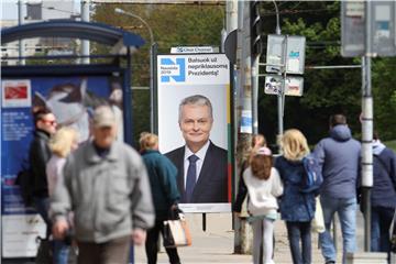 Litva u nedjelju bira predsjednika između dvoje ekonomista