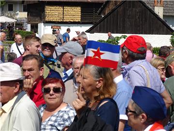 Više od 10 tisuća ljudi  došlo u Kumrovec na proslavu "Dana mladosti - radosti"