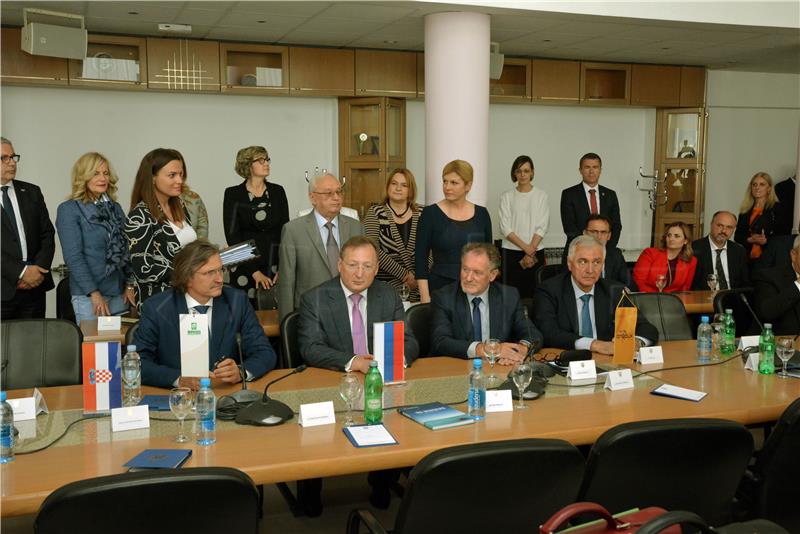 Agreements expected to bring Slavonski Brod cleaner air signed