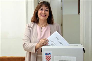 Dubravka Šuica glasovala na izborima za Europski parlament