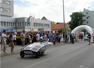 Sisačka Tehnička škola - Utrka 26 solarnih automobila  