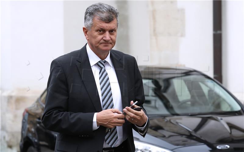 Kujundžić: Veledrogerijama 200 milijuna kuna