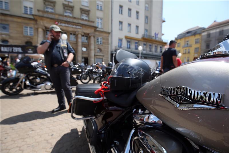 Okupljanje ljubitelja i vlasnika Harley Davidsona na Jarunu