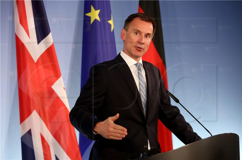 Hunt: London treba novi sporazum o brexitu i novi tim za pregovore