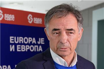 Pupovac: Nije realno da se lijevo-liberalna scena u prvom krugu okupi oko jednog predsjedničkog kandidata