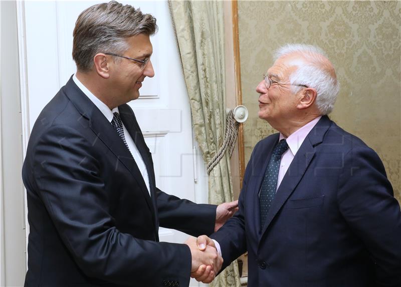 Plenkovic receives Spanish FM Borrell 