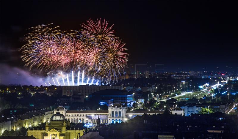 Zagreb: Na Međunarodnom festivalu vatrometa projektili velikog kalibra