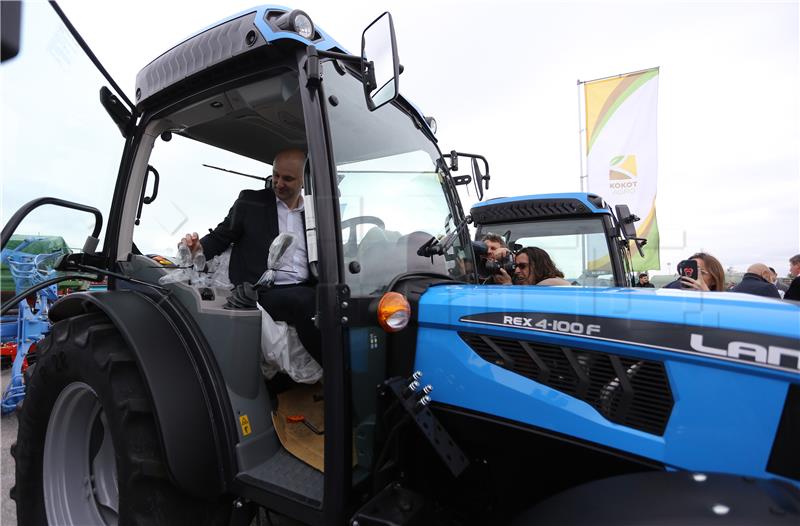  Farm minister says high-quality machinery precondition for better productivity