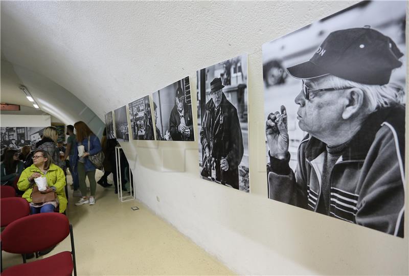 Izložbom Z. Balentića u Osijeku otvorena revija hrvatskog kratkometražnog filma "Filmska runda"