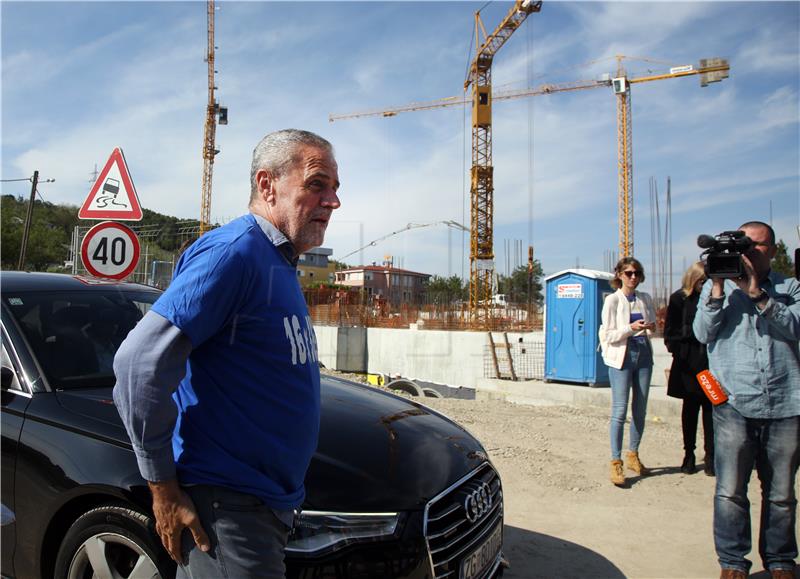 Zagreb mayor visits construction site of new cable car at foot of Mt Medvednica