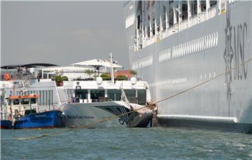 ITALY VENICE CRUISE SHIP COLLISION