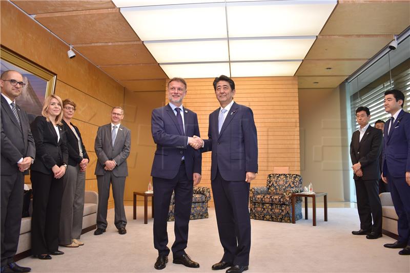 Croatian parliament speaker meets with Japanese PM