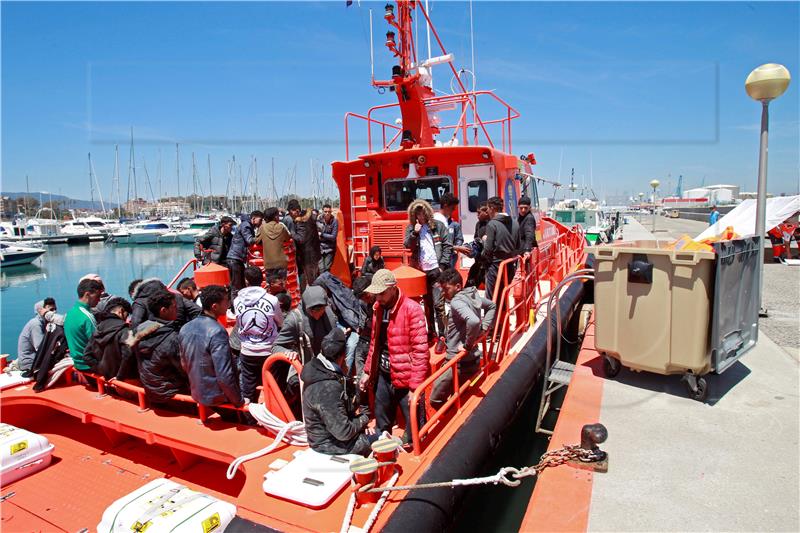 Grčka obalna straža i Frontex zaustavili 234 migranta u Egejskom moru