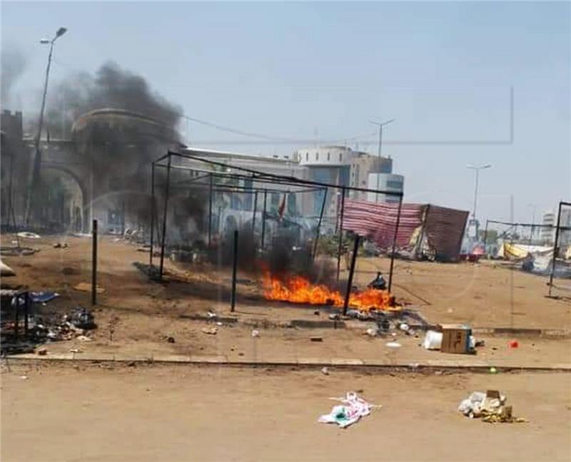 SUDAN MILITARY BREAK UP PROTESTER SIT-IN