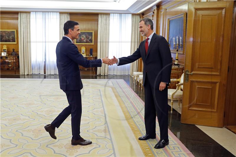 SPAIN ROYALTY POLITICS