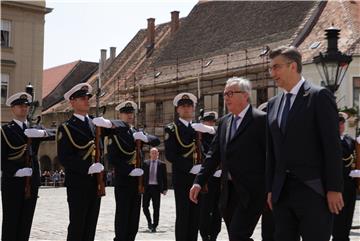 Premijer Plenković i predsjednik Europske komisije Jean-Claude Juncker sastali se u Banskim dvorima