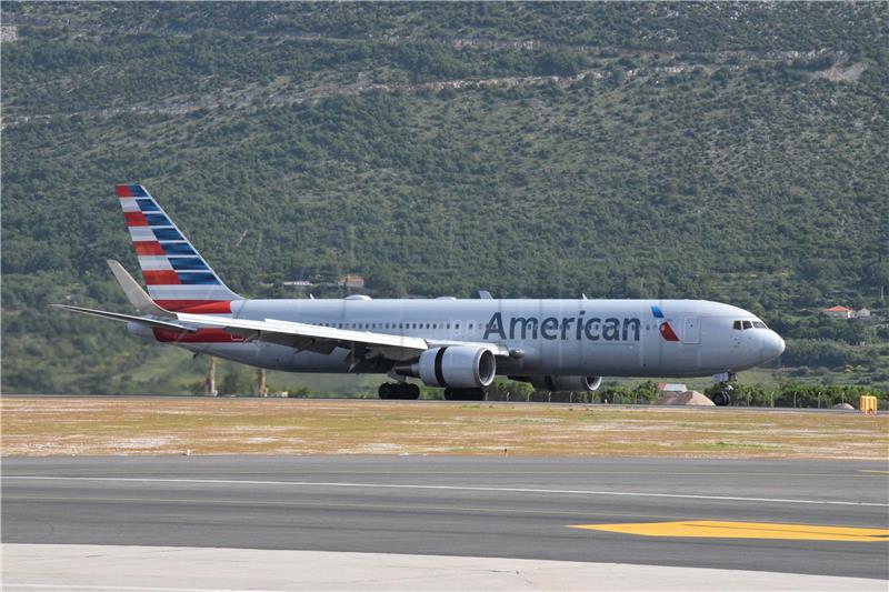 Zrakoplov „American Airlinesa“ iz Philadelphije sletio u dubrovačku zračnu luku