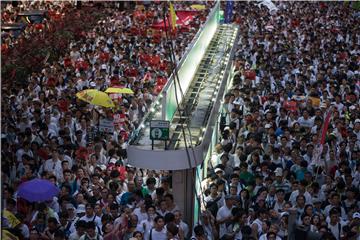 Hong Kong: Milijun prosvjednika protiv zakona o izručenju 