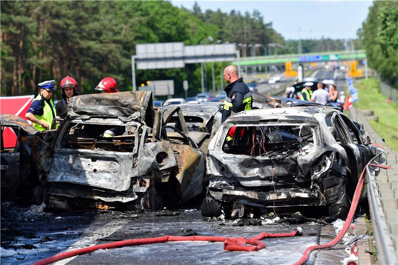 POLAND SZCZECIN A6 MOTORWAY CAR ACCIDENT