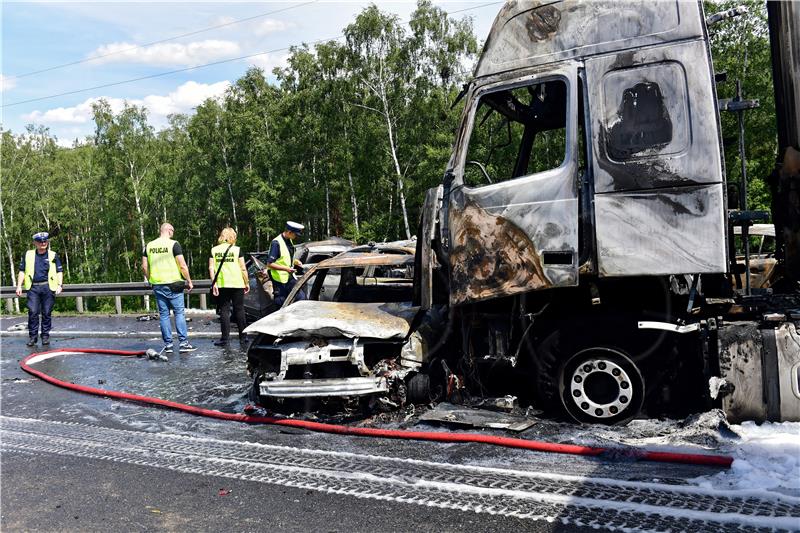 POLAND SZCZECIN A6 MOTORWAY CAR ACCIDENT