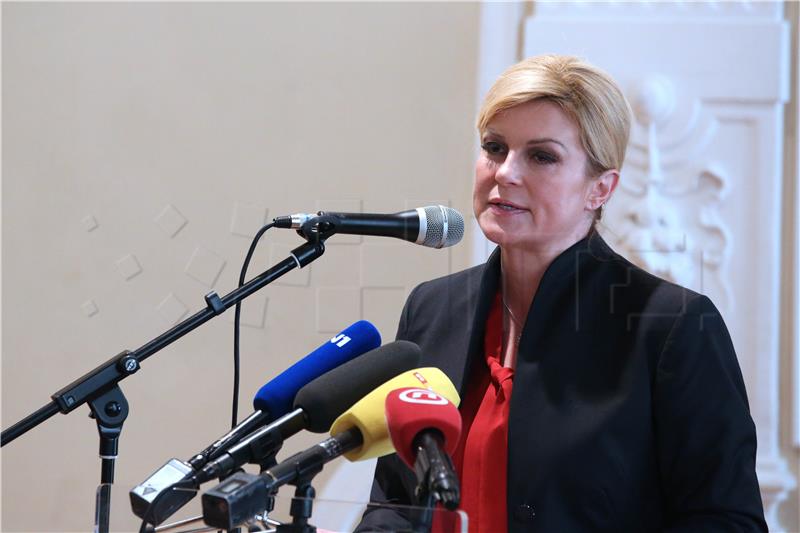 Kolinda Grabar Kitarović nazočila predstavljanju knjige "Nestali u Domovinskom ratu 2"