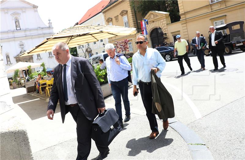 Klub zastupnika Bandićeve stranke neće prikupljati potpise za smjenu Divjak