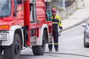 Na Grobniku se zapalio autobus koji je prevozio školsku djecu; nitko nije ozlijeđen