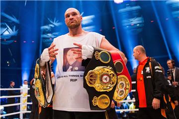 Boks: Tyson Fury tehničkim nokautom krenuo u osvajanje Amerike  