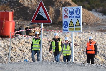 Vlada povećala kvotu za zapošljavanje stranih radnika u turizmu i građevinarstvu