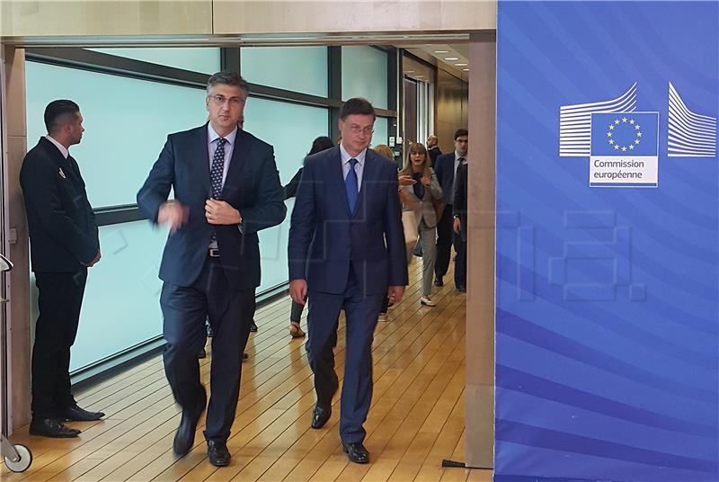 Plenković s Dombrovskisom o ulasku u eurozonu i ERM 2