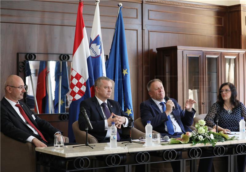 Poslovni doručak i okrugli stol povodom Dana državnosti Republike Hrvatske i Republike Slovenije u organizaciji SLO CRO Poslovnog kluba