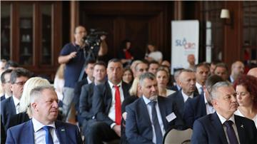 Poslovni doručak i okrugli stol povodom Dana državnosti Republike Hrvatske i Republike Slovenije u organizaciji SLO CRO Poslovnog kluba