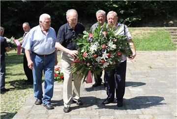 Spomen-područje Dotršćina polaganje vijenaca