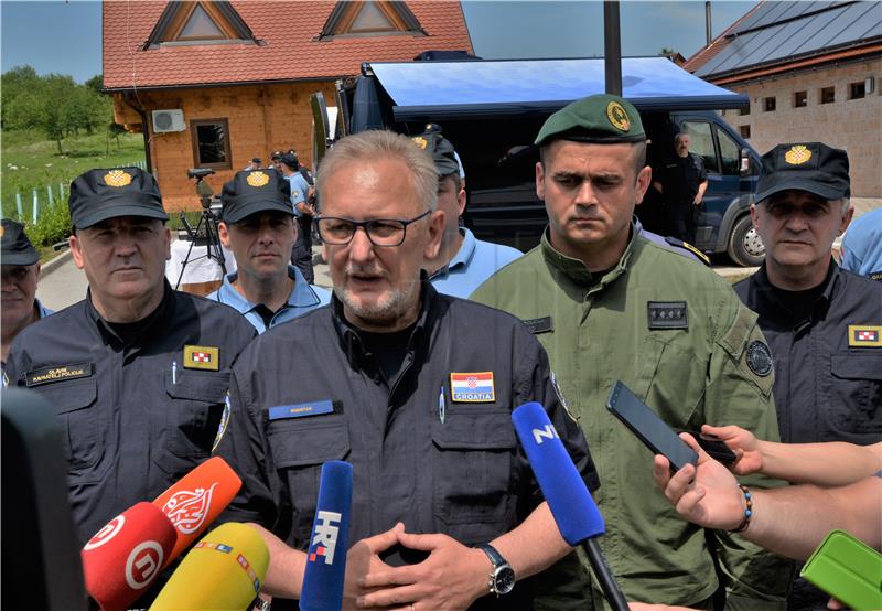 Božinović: Zasad nisu utvrđene optužbe na račun policije na Risnjaku; sve se još provjerava