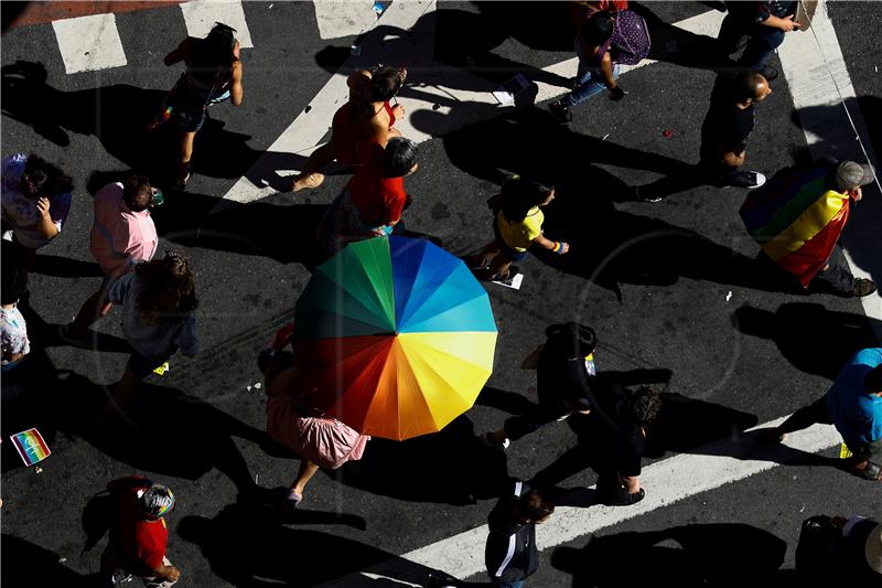 Stotine tisuća na gay prideu u Sao Paulu