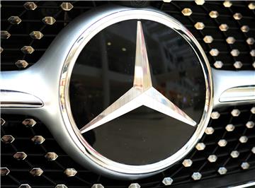 Daimleru naloženo povlačenje 60 tisuća dizelaša Mercedes-Benza, upozorio na slabije izglede za dobit