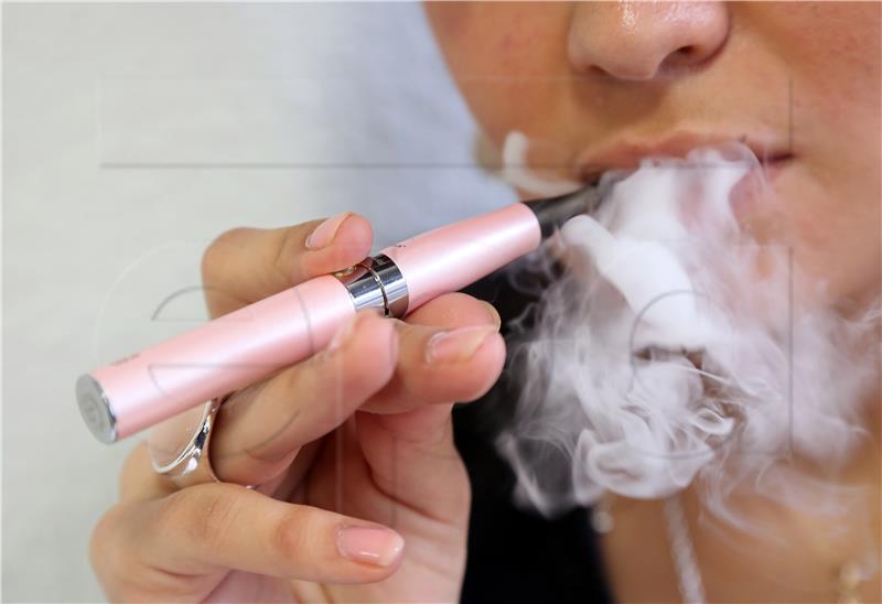 (FILE) USA ELECTRONIC CIGARETTES BAN