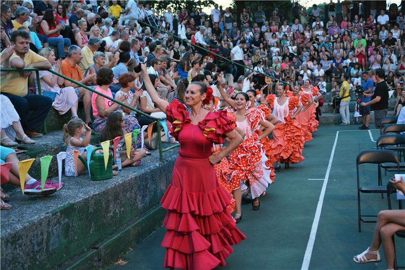  U nedjelju u Karlovcu počinje sedmodnevni 22. međunarodni festival folklora