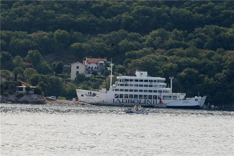 Brački pupoljci: Odbor za zdravstvo bez odluke o besplatnom trajektu za djecu s teškoćama u razvoju