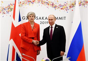 Britanska premijerka May poručila Putinu da okonča "neodgovorne aktivnosti"