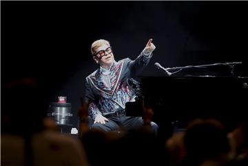 Elton John uputio poruku tolerancije na Montreux Jazz Festivalu u Švicarskoj 