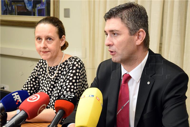 Konferencija za medije o bankomatima u povijesnoj jezgri Dubrovnika