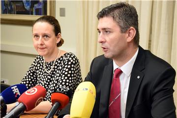 Konferencija za medije o bankomatima u povijesnoj jezgri Dubrovnika