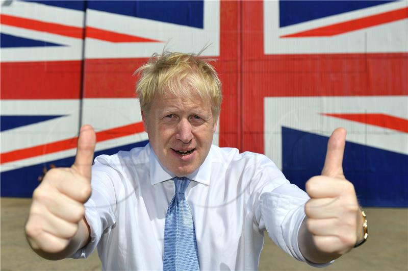 Johnson ne želi da i poslije brexita EU upravlja Britanijom 