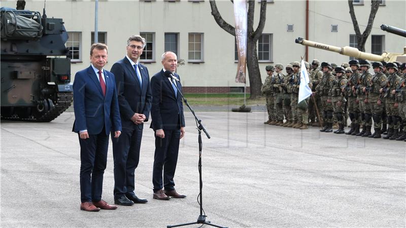 Plenković posjetio hrvatske vojnike u Poljskoj