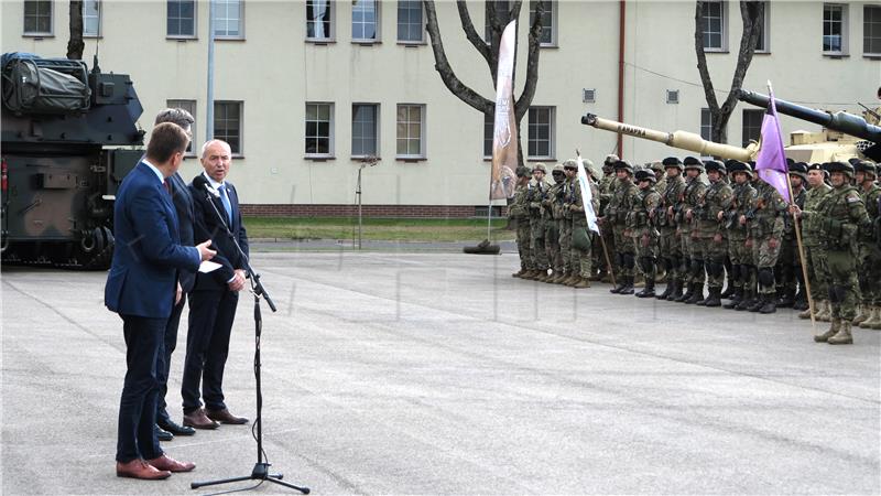 Plenković posjetio hrvatske vojnike u Poljskoj